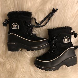 Sorel snow boots toddler size